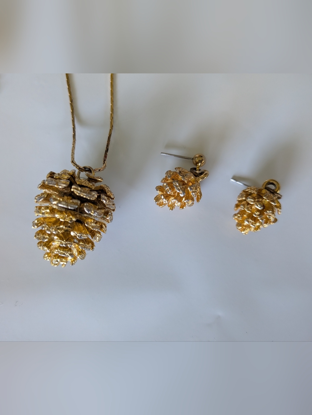 Gold Pinecone Pendant Necklace and Earrings Set - Picture 2 of 13